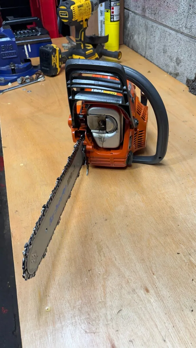 Husqvarna 236 chainsaw - Image 4