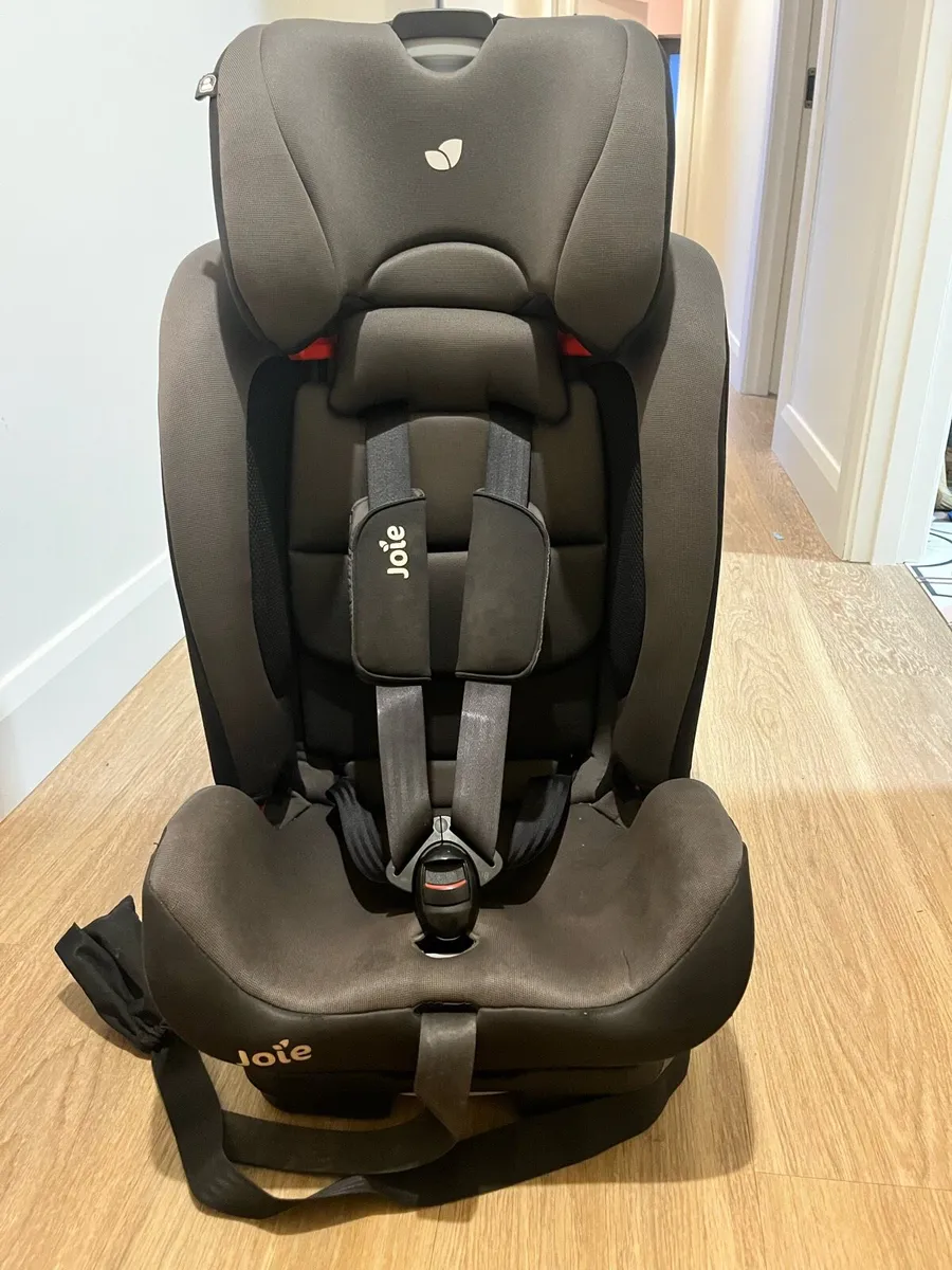 Kids car seat - Image 1