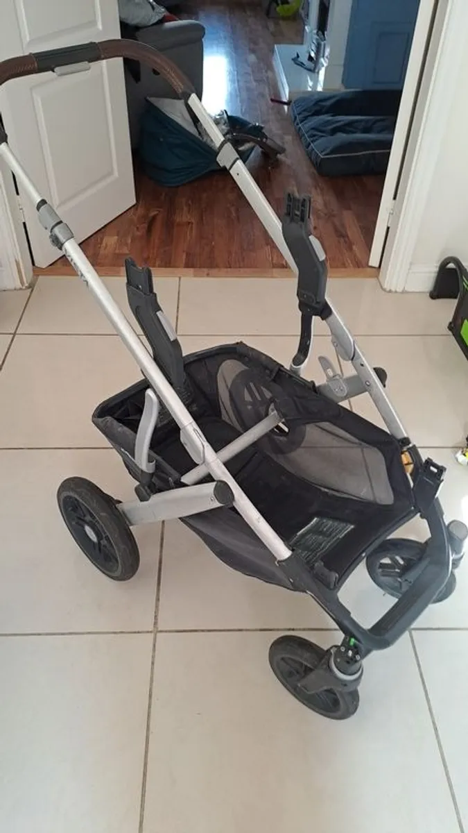 uppa baby vista - Image 1