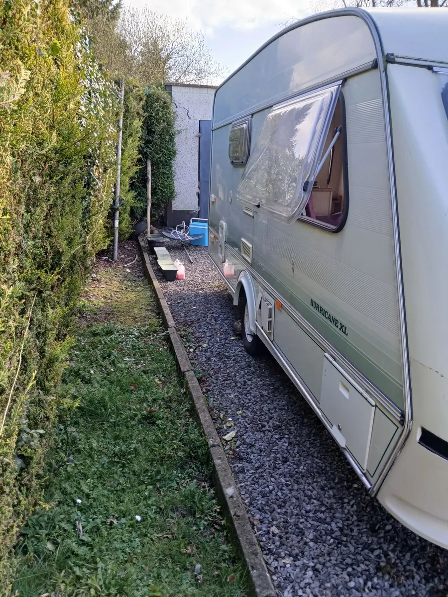 Caravan - Image 3