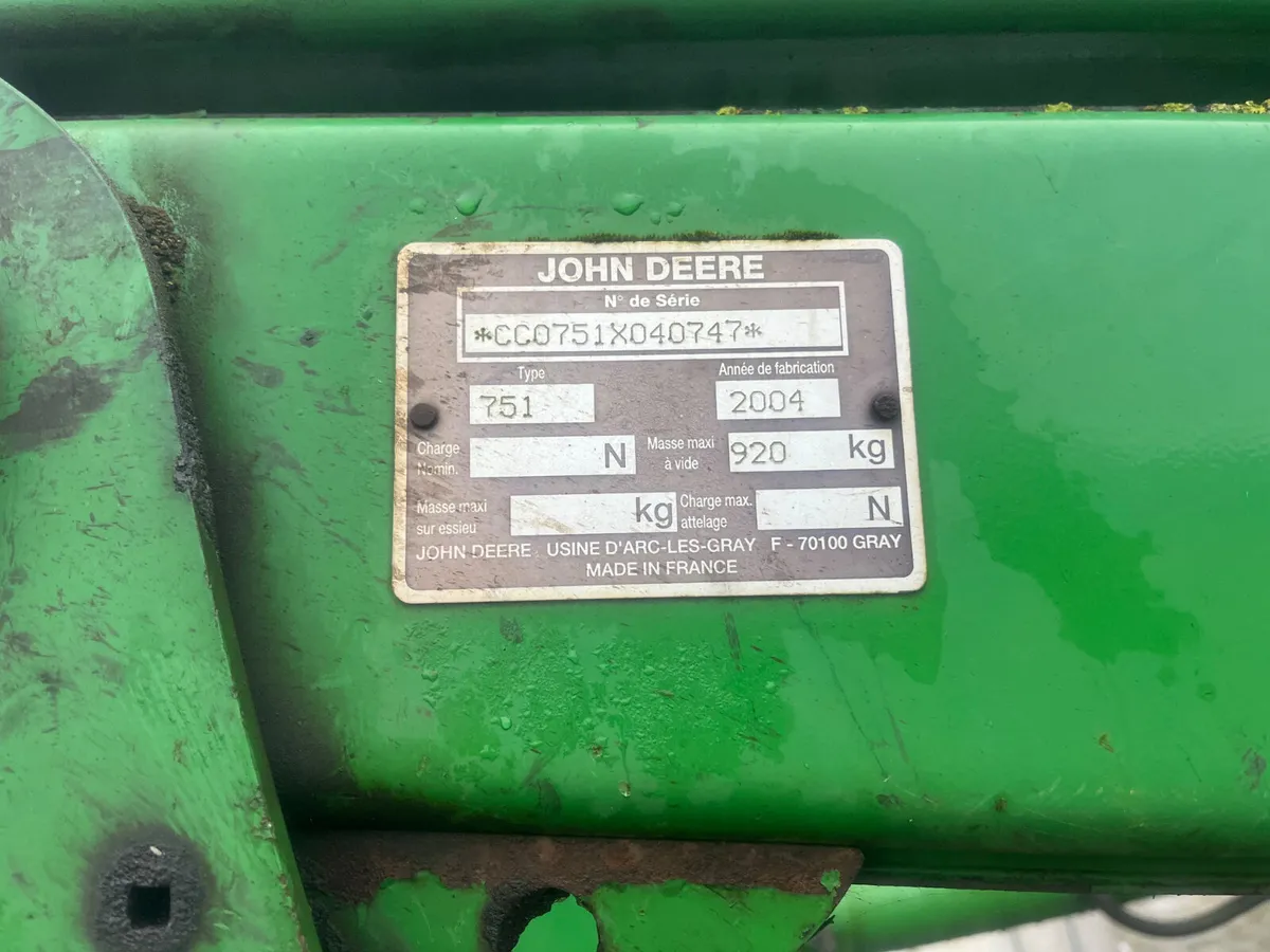 John Deere 751 loader - Image 4