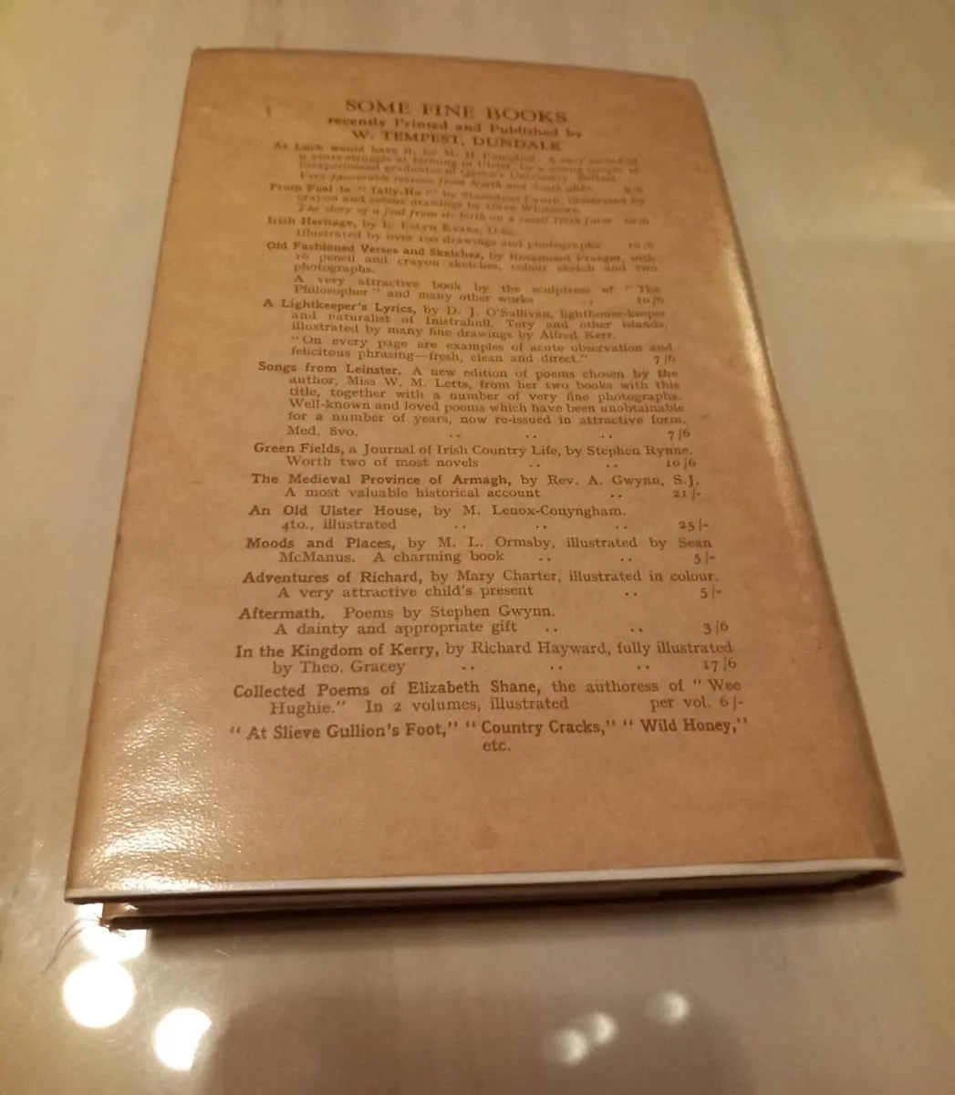 Hardback Dogs of Ireland book, D18 freepost - Image 3