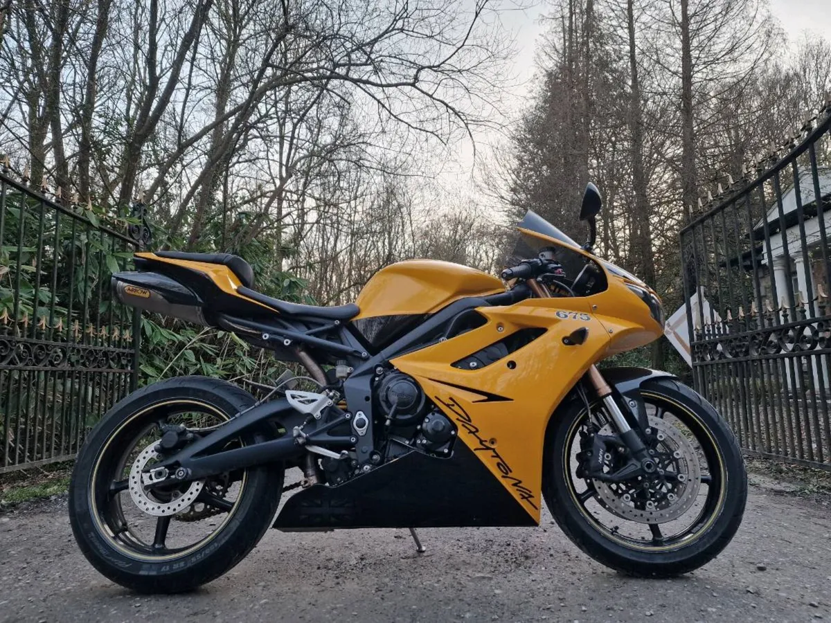 Triumph super 3 - Image 3