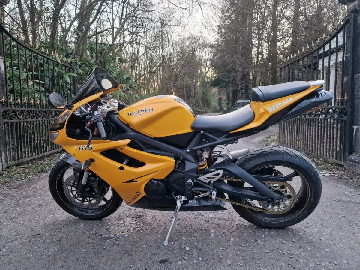 Triumph super 3 - Image 4