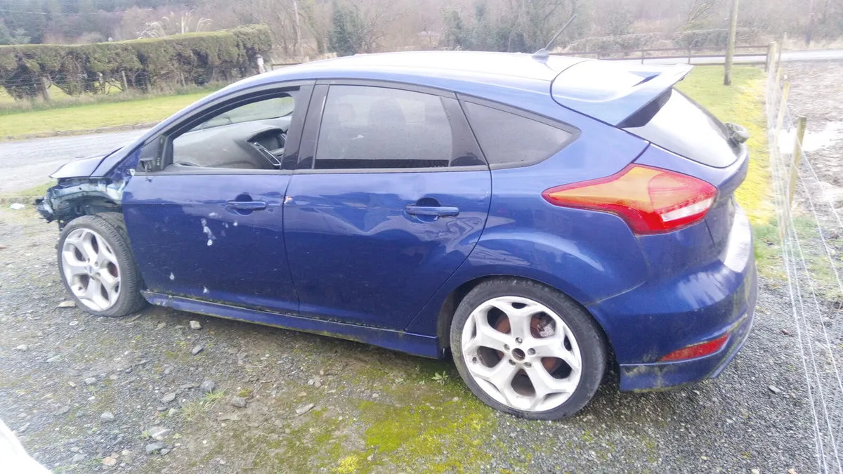 17 ford focus st-line 1.5tdci - Image 1