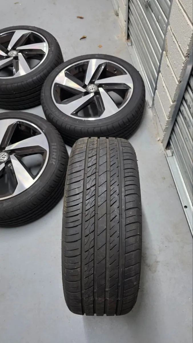 VW Polo GTI 17" Alloy Wheels x4 with Tyres - Image 2