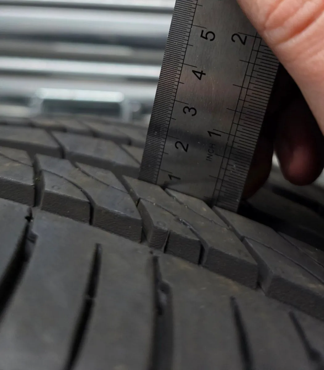 VW Polo GTI 17" Alloy Wheels x4 with Tyres - Image 3