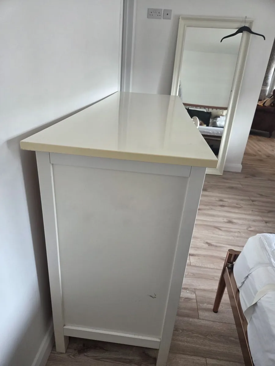 Chest of drawers - Image 2