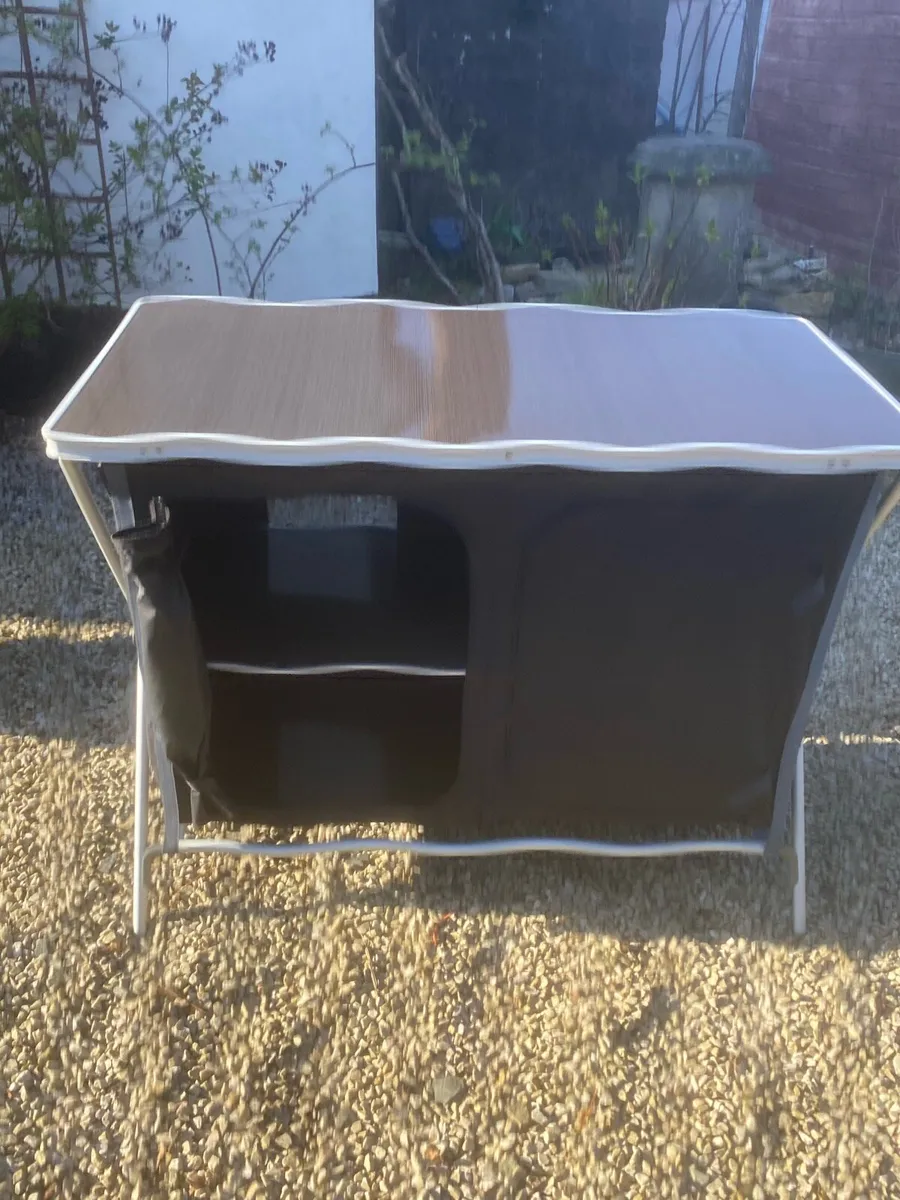 Quest Traveller Caravan Larder - Image 1