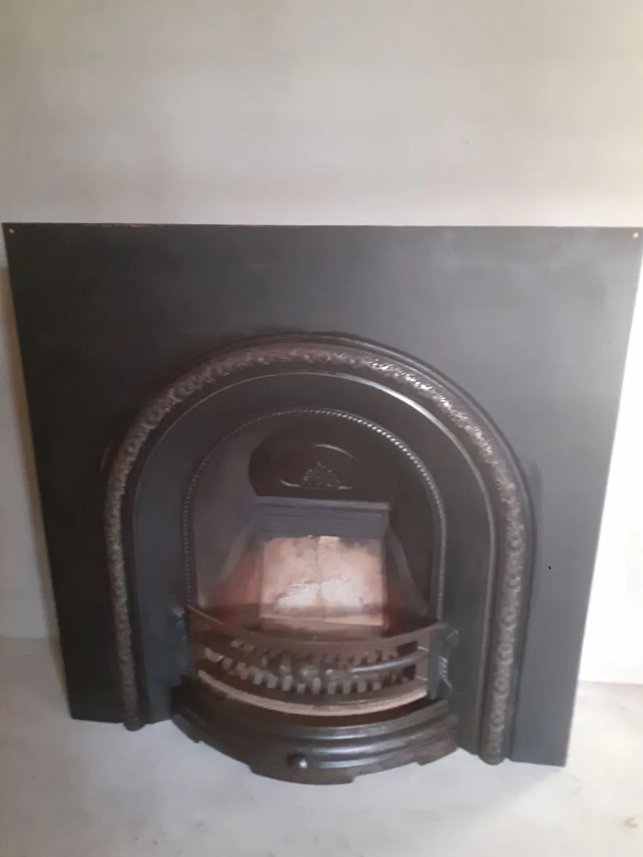 Cast iron fire place and grate - Image 2