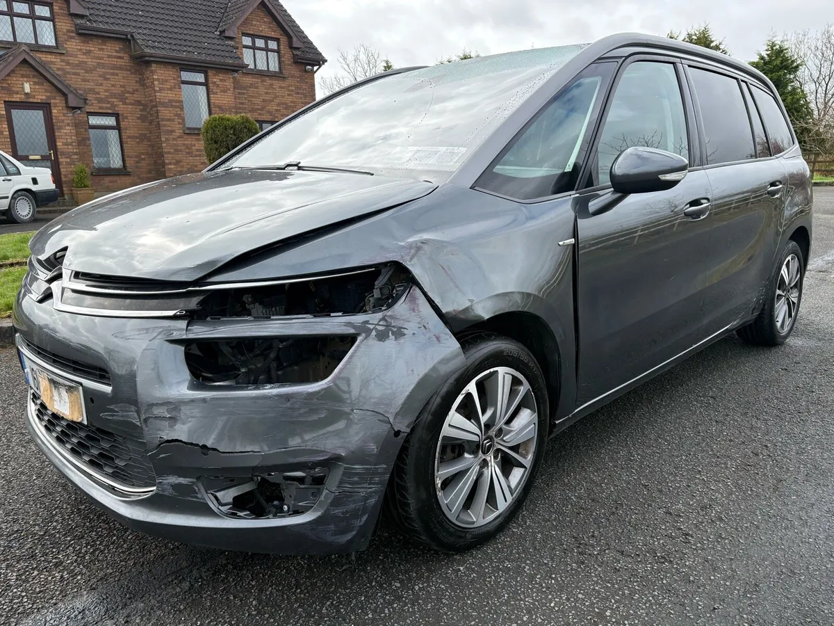 2016 Citroen C4 Picasso 7 Seater Diesel Driving - Image 3