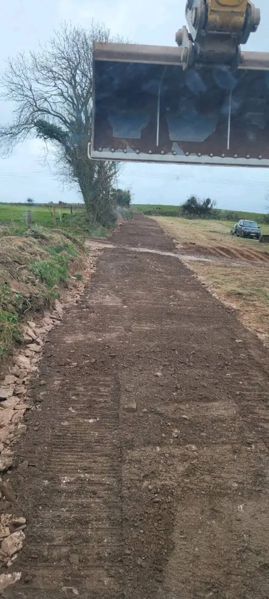 Digger hire - Image 3