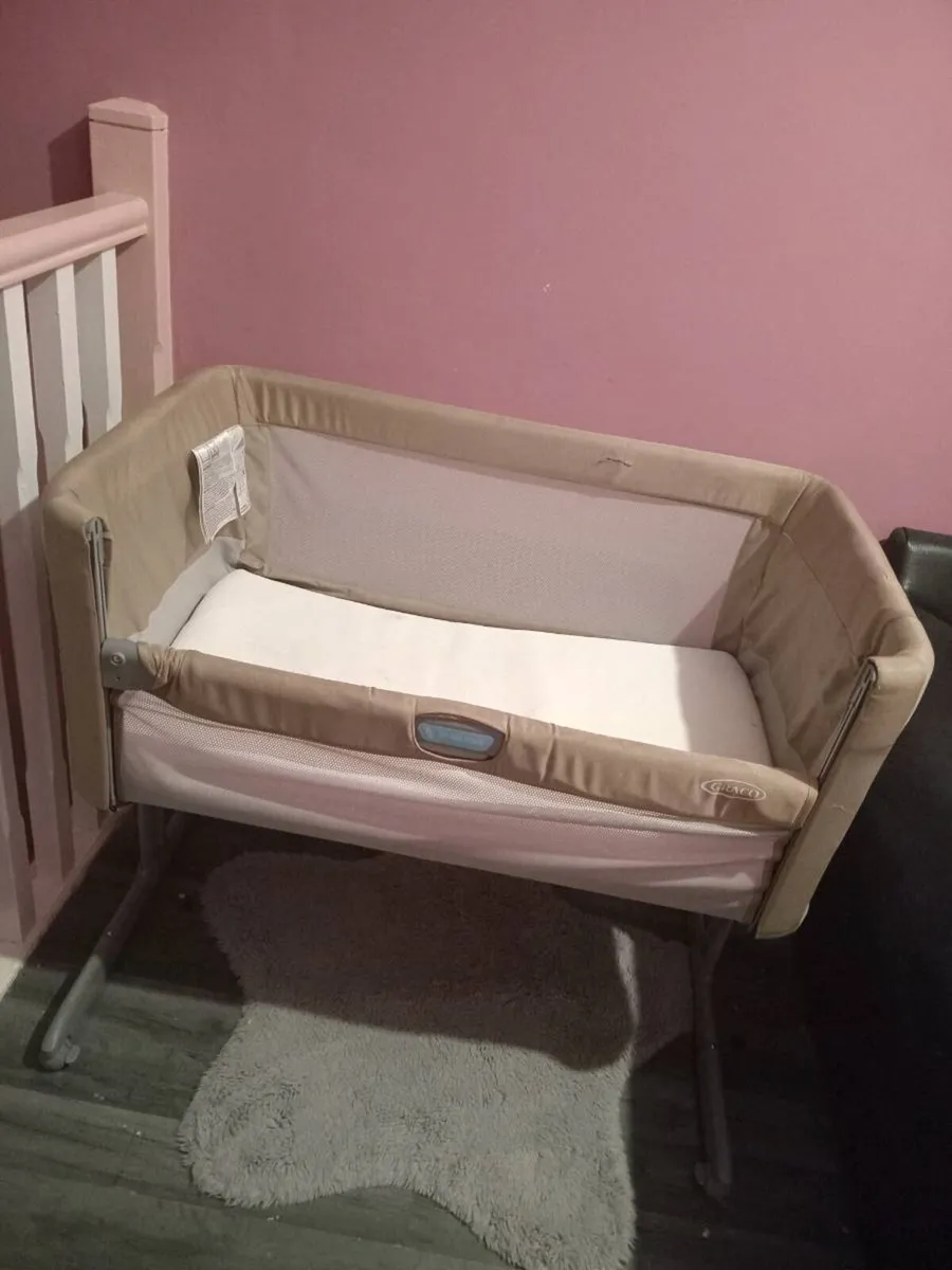 Baby bed - Image 2