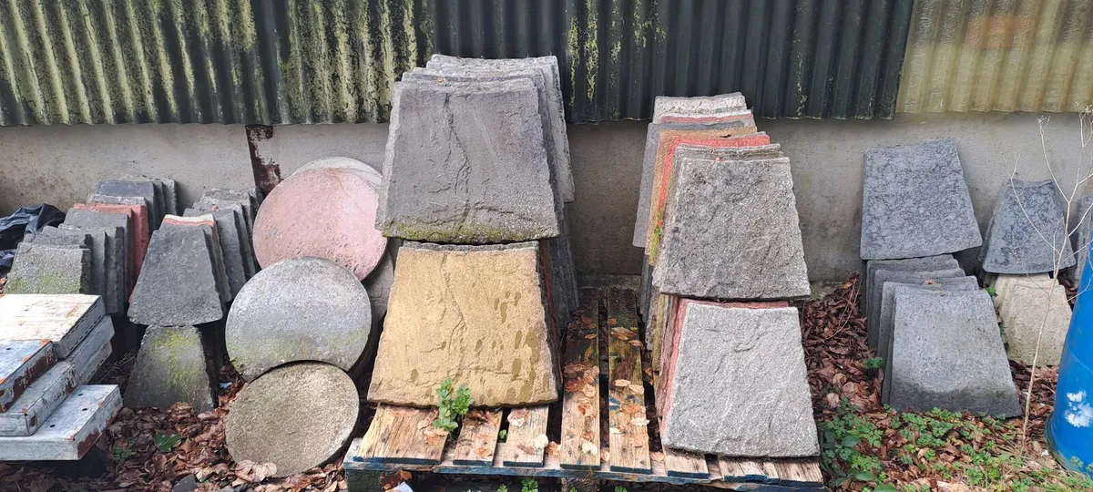 Concrete patio moulds and vibrating table - Image 4