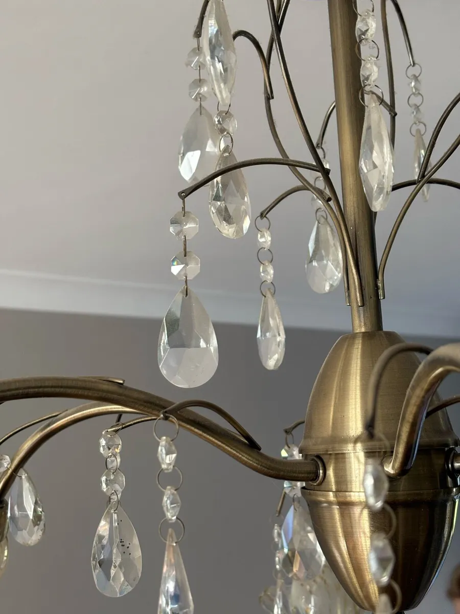 Chandelier with matching single light fittings x2 - Image 4