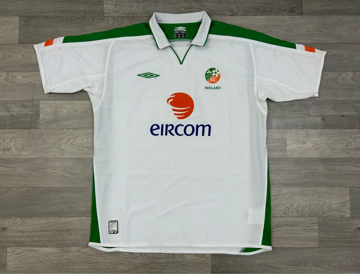 Vintage 2003 Umbro Ireland Away Jersey Mens XL - Image 1