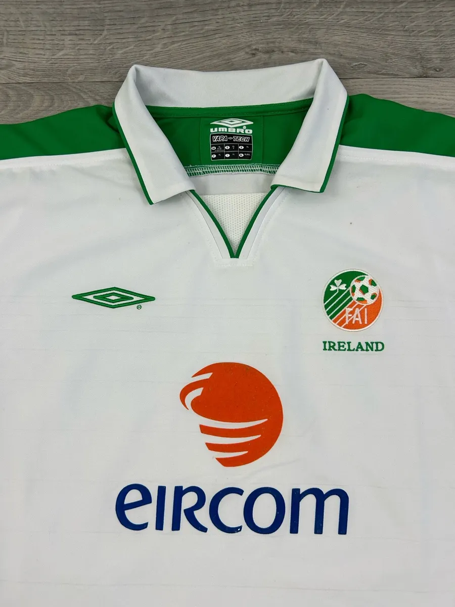 Vintage 2003 Umbro Ireland Away Jersey Mens XL - Image 3