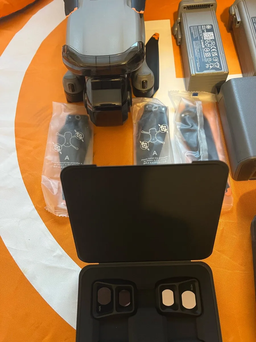 DJI AIR 3 as new 12 minute of flight time - Image 2