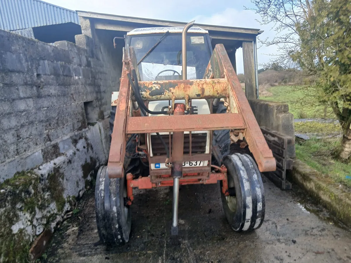 David Brown front loader - Image 1