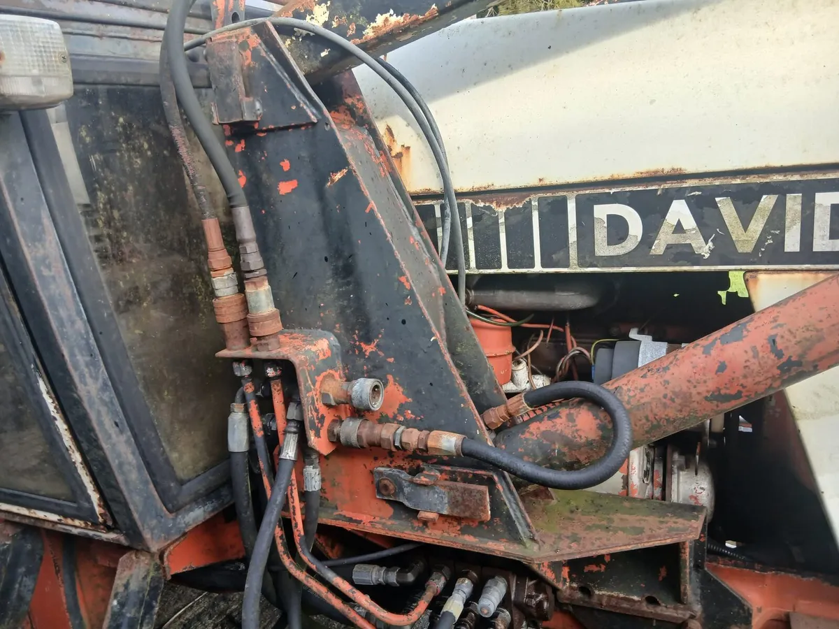 David Brown front loader - Image 2