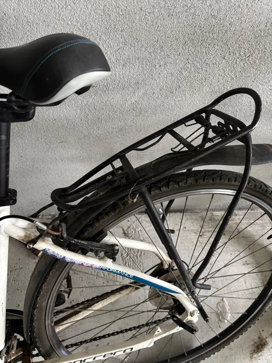 White Carrera Bicycle - Image 2