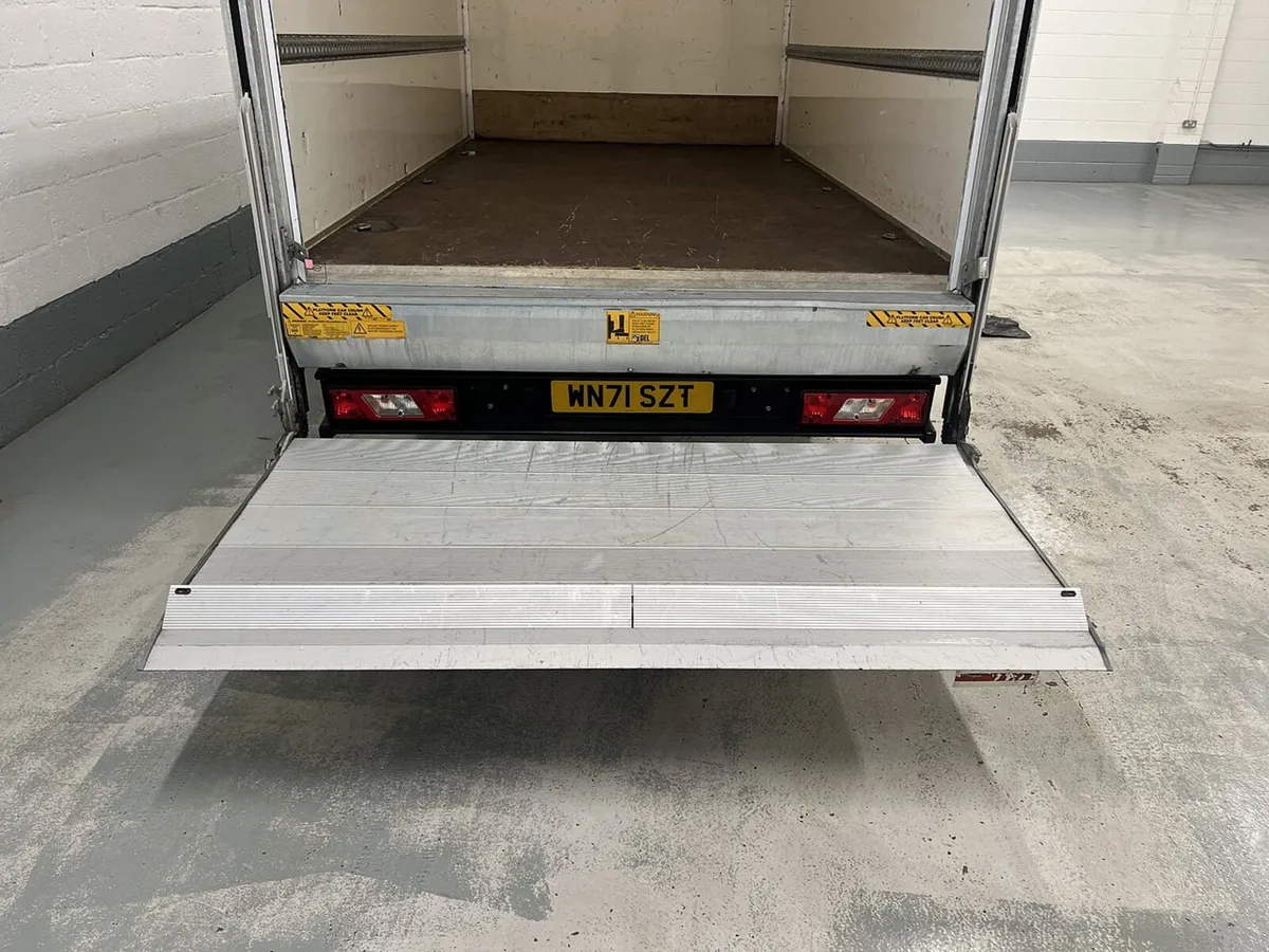 2021 Ford Transit Luton Box Van - Image 4