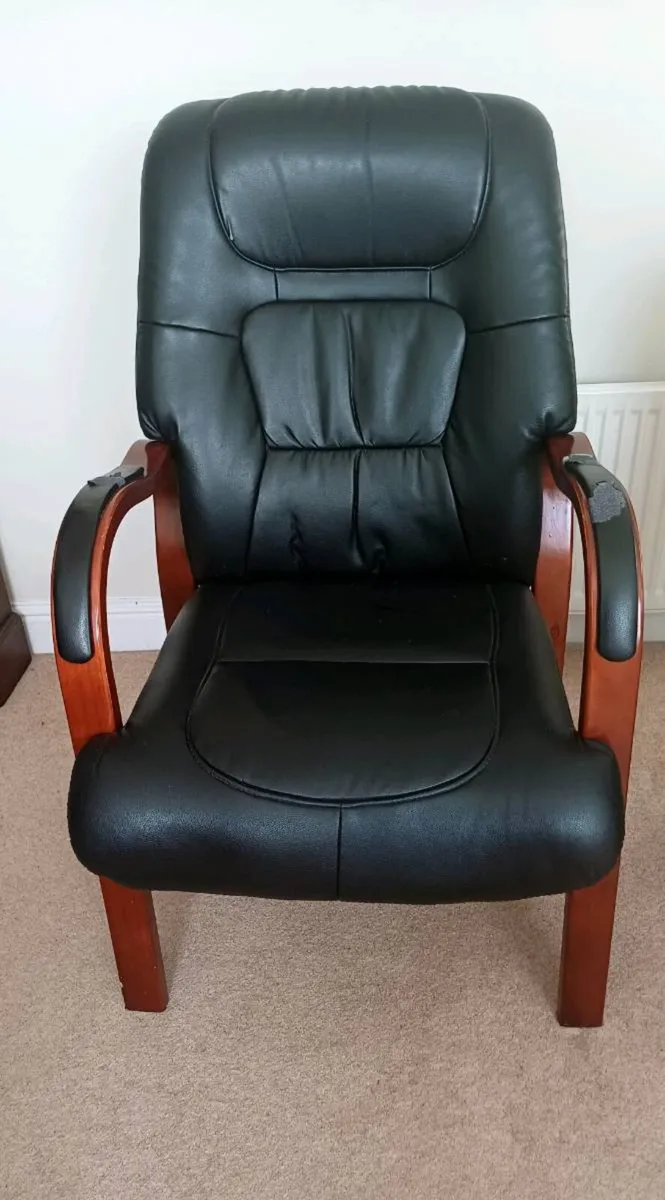 Orthopedic chair - Image 1