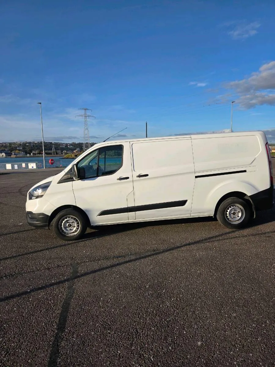 Ford Transit Custom 300L 2.0 105hp - Image 4