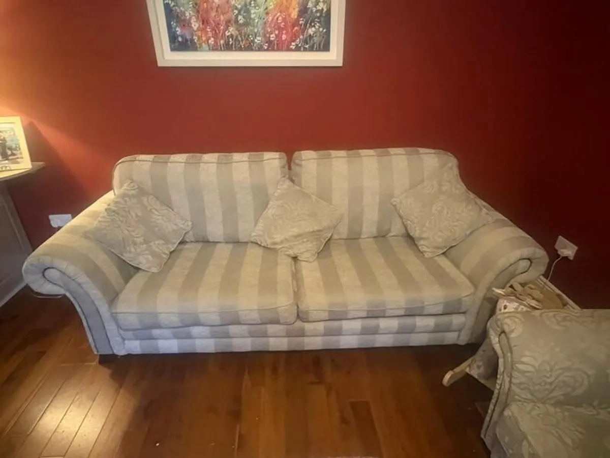 Suite of Furniture - Image 3