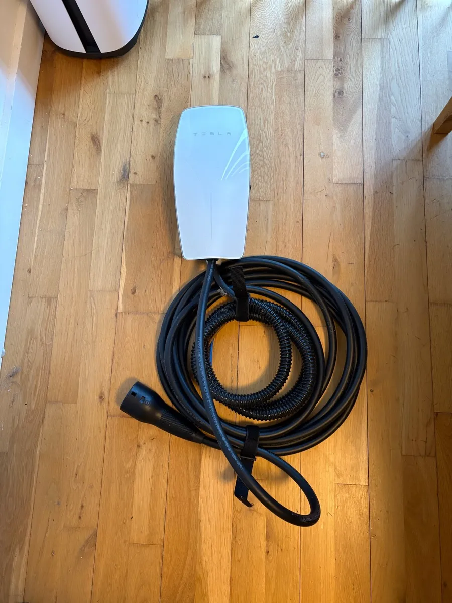 Tesla Car Charger