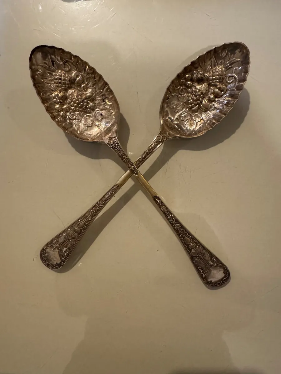 Antique fruit spoons - Image 1