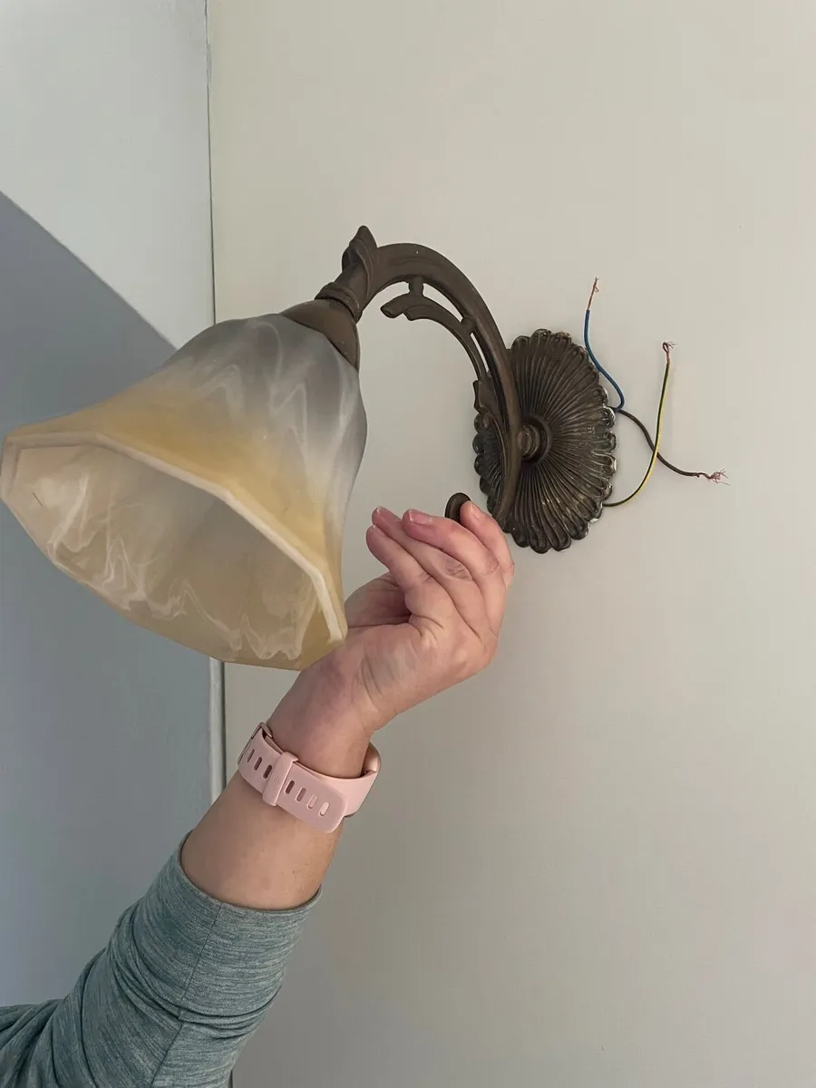 Wall sconces - Image 1