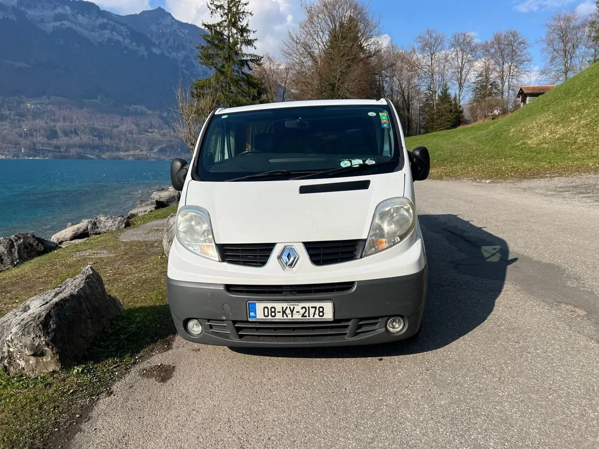 Renault Trafic Camper - Image 2