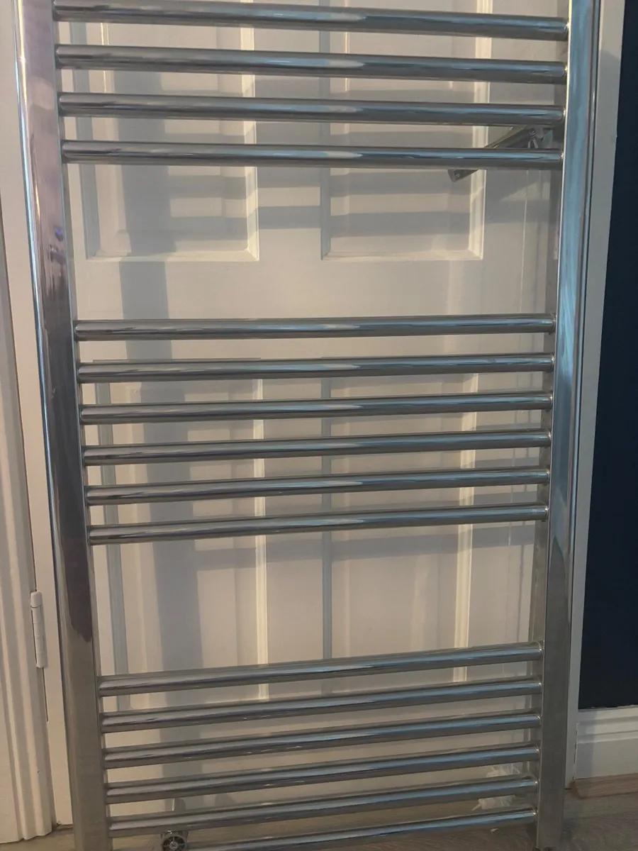 Bathroom radiator - Image 3