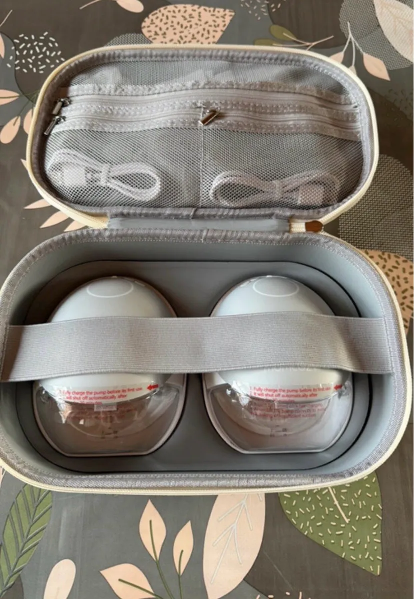 Momcozy m9 double wearable mobile breast pump - Image 1