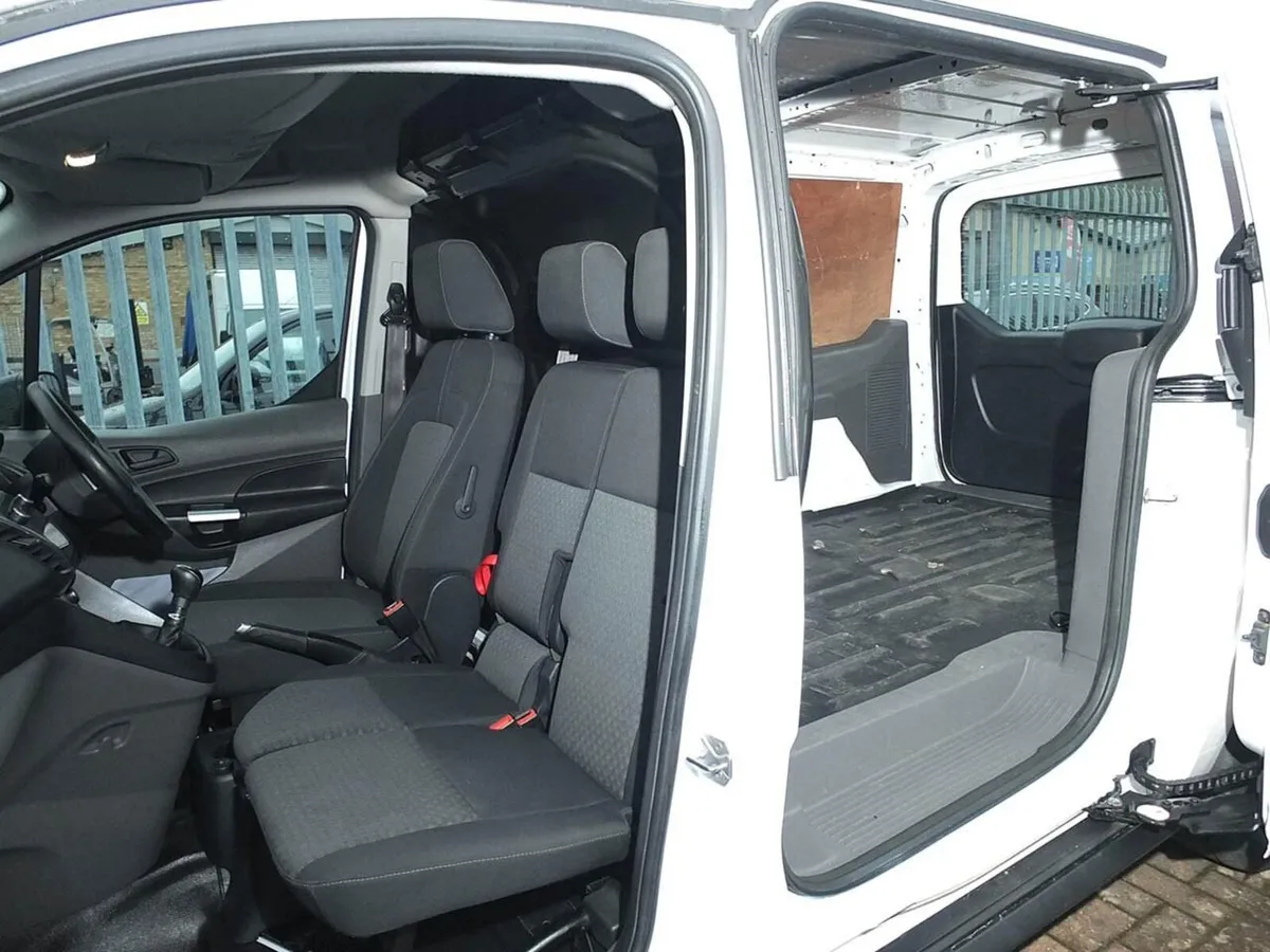 2020 Ford Transit Connect Small Panel Van - Image 3