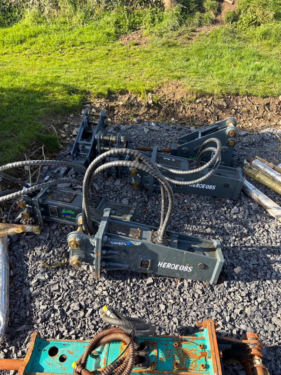 Unused Rock breakers to suit all 1t diggers - Image 1