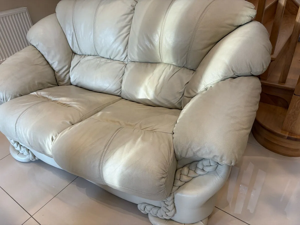 2 seater & 2 armchairs Cream Leather - Image 3