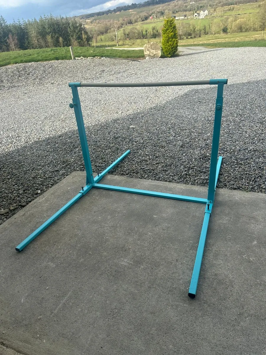Gymnastics bars - Image 2