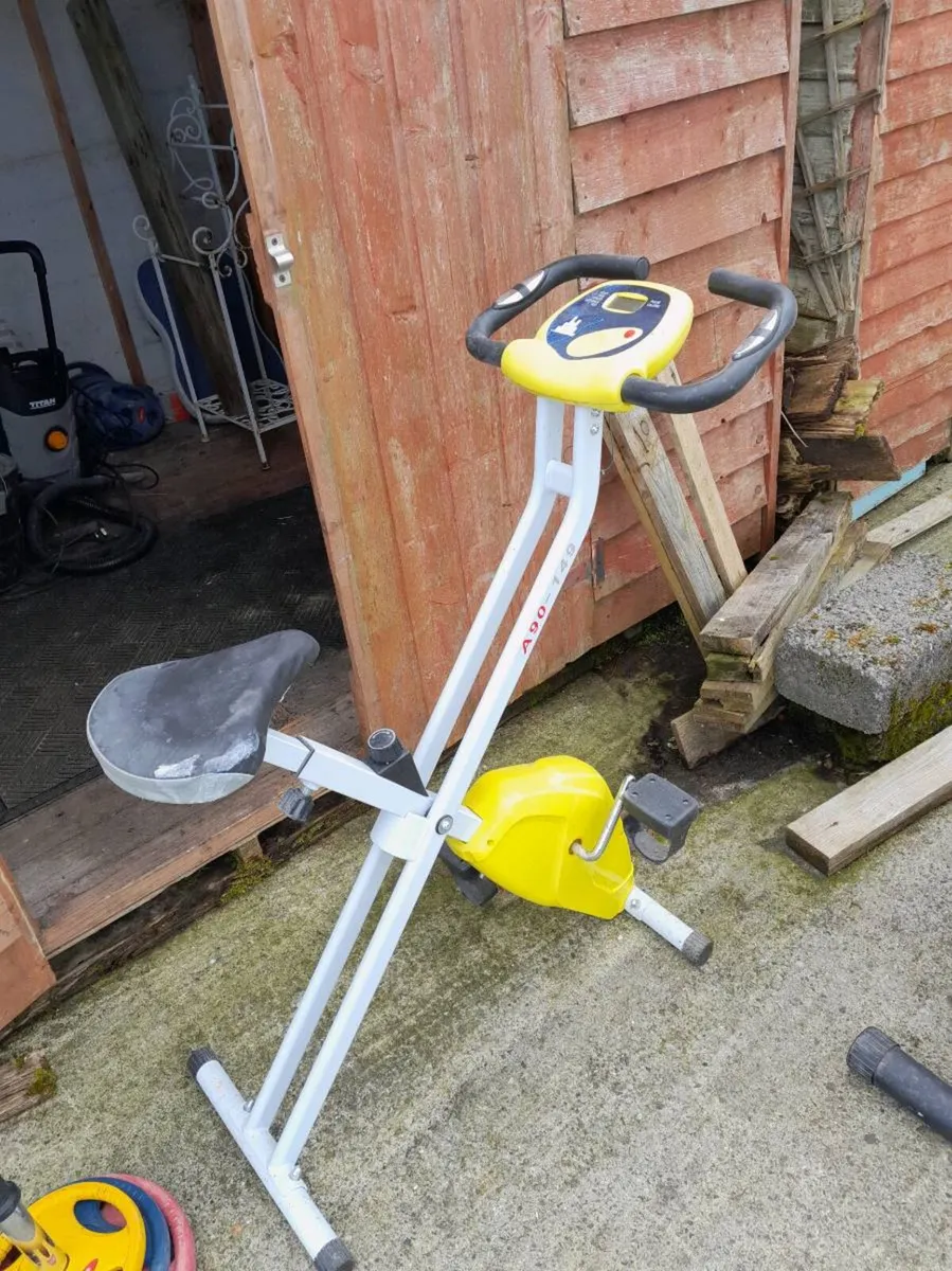 Cross trainer /barbell and weights exercise bike - Image 2