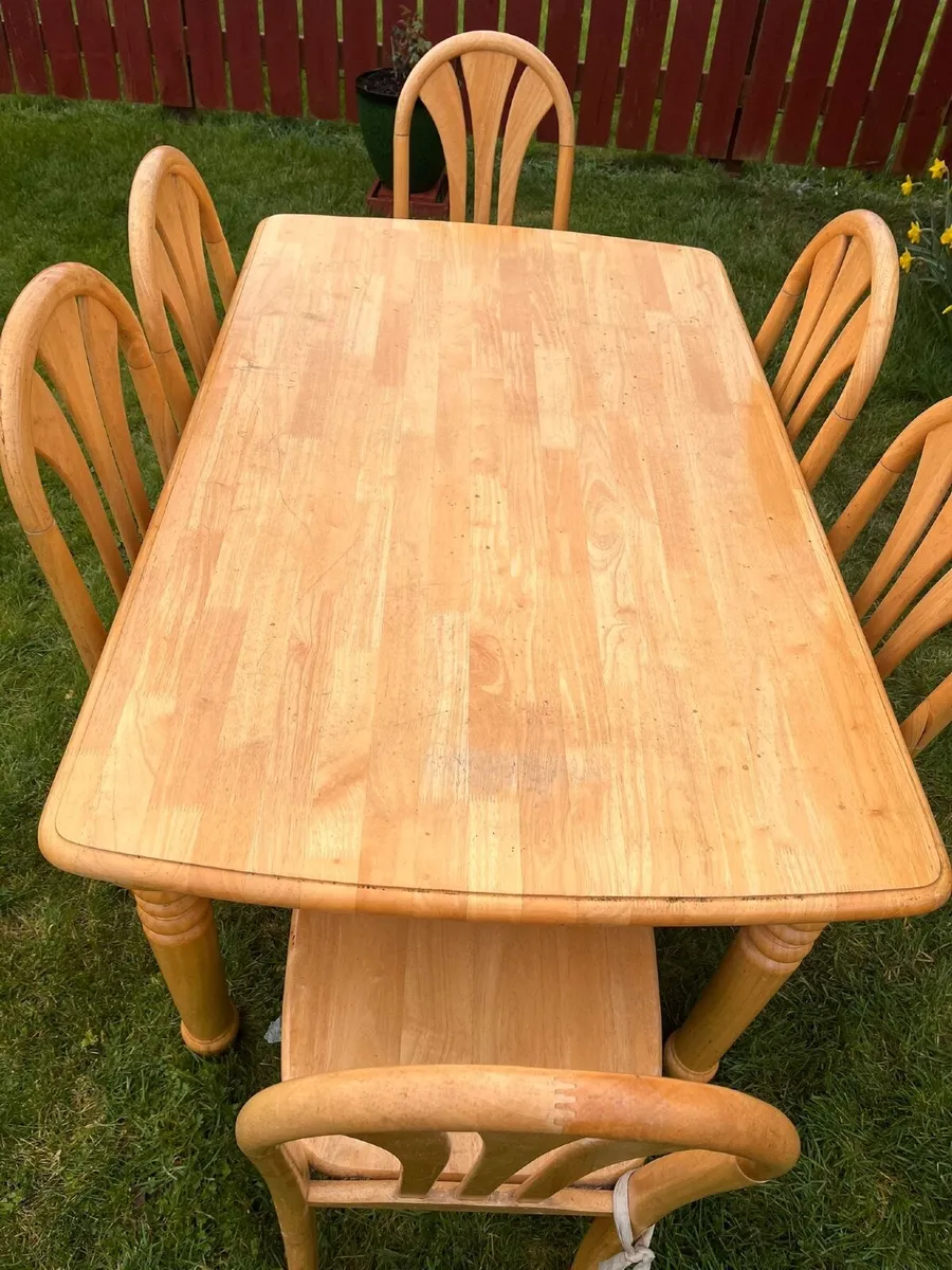 Table and 6 chairs - Image 3