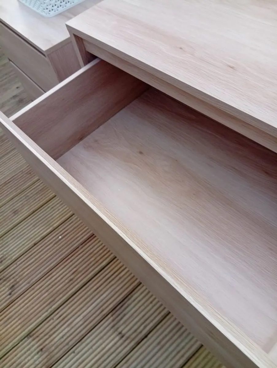 Drawers - Image 4