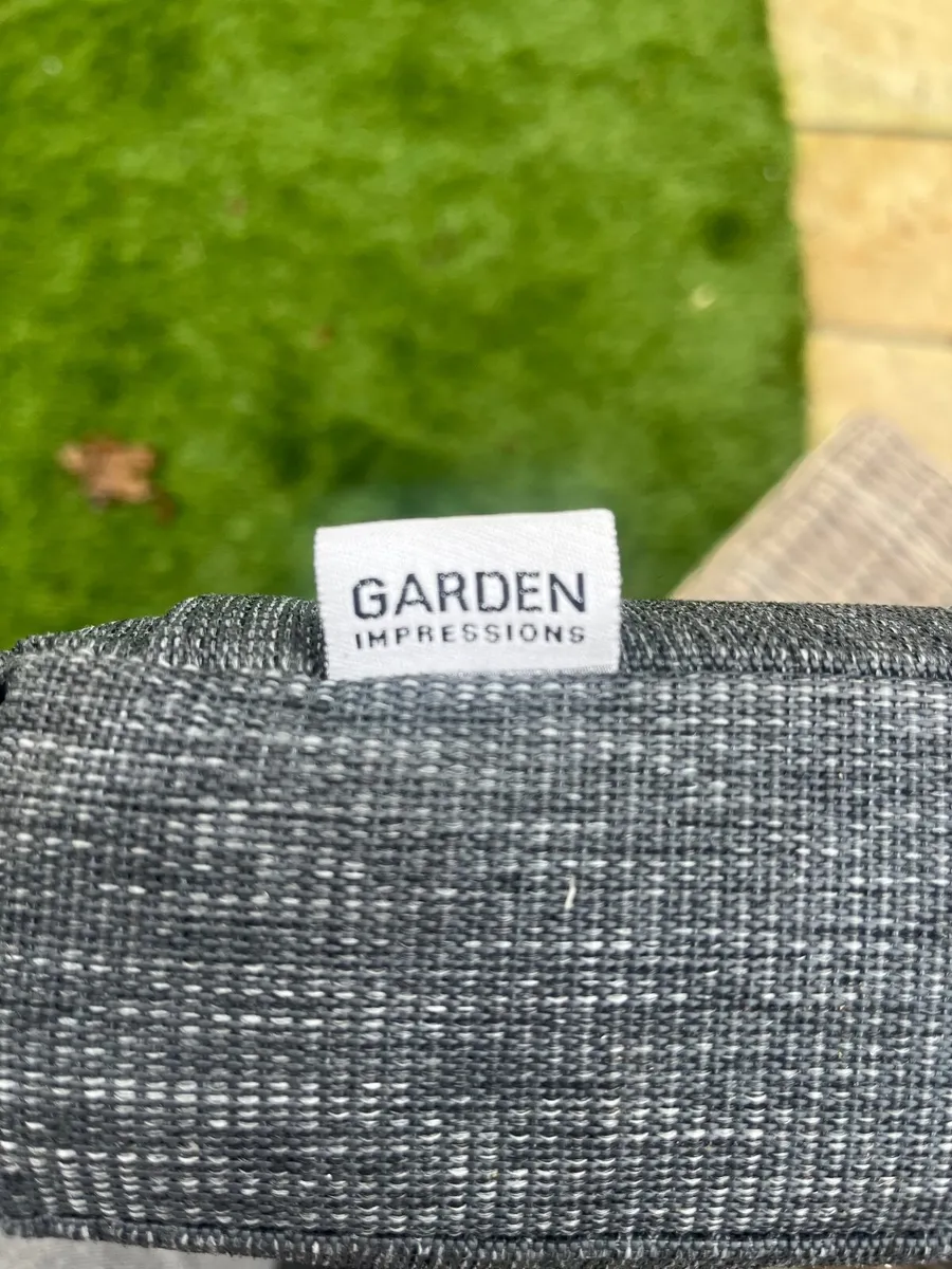 Garden Table & Chairs - Image 2