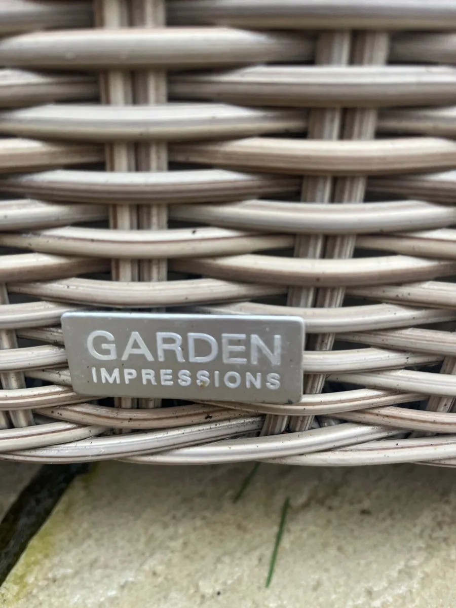 Garden Table & Chairs - Image 3