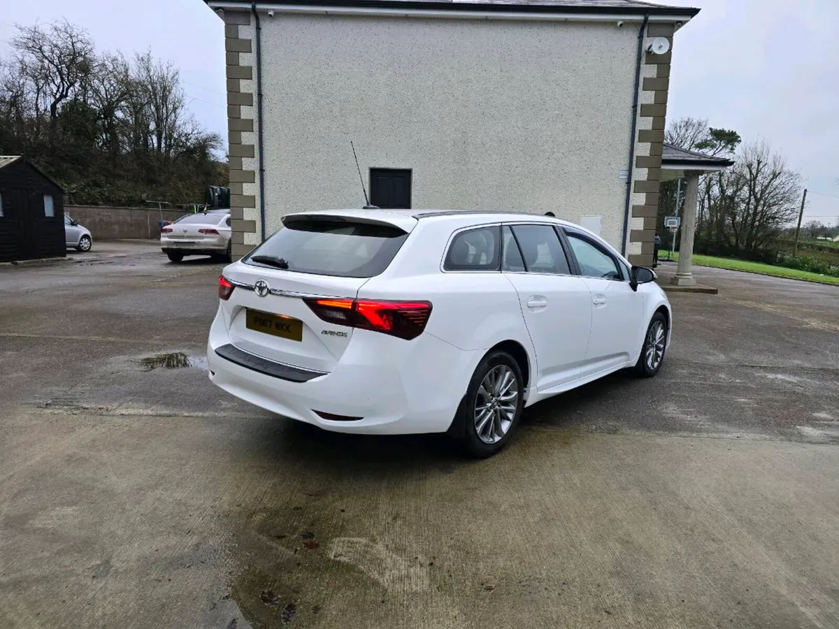 Toyota Avensis d4d corolla a4 a6 golf focus x5 m3 - Image 4