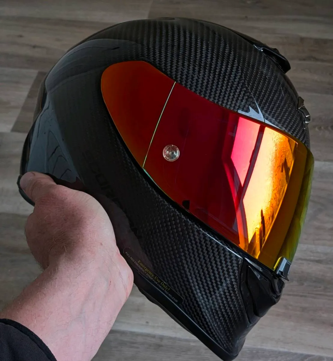 Scorpion Exo-1400 Evo Carbon Air.
Size: XL - Image 1