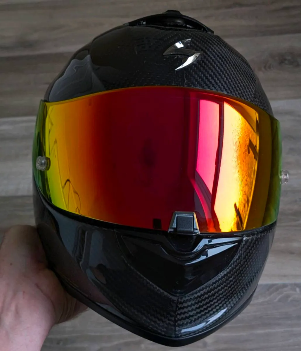 Scorpion Exo-1400 Evo Carbon Air.
Size: XL - Image 4