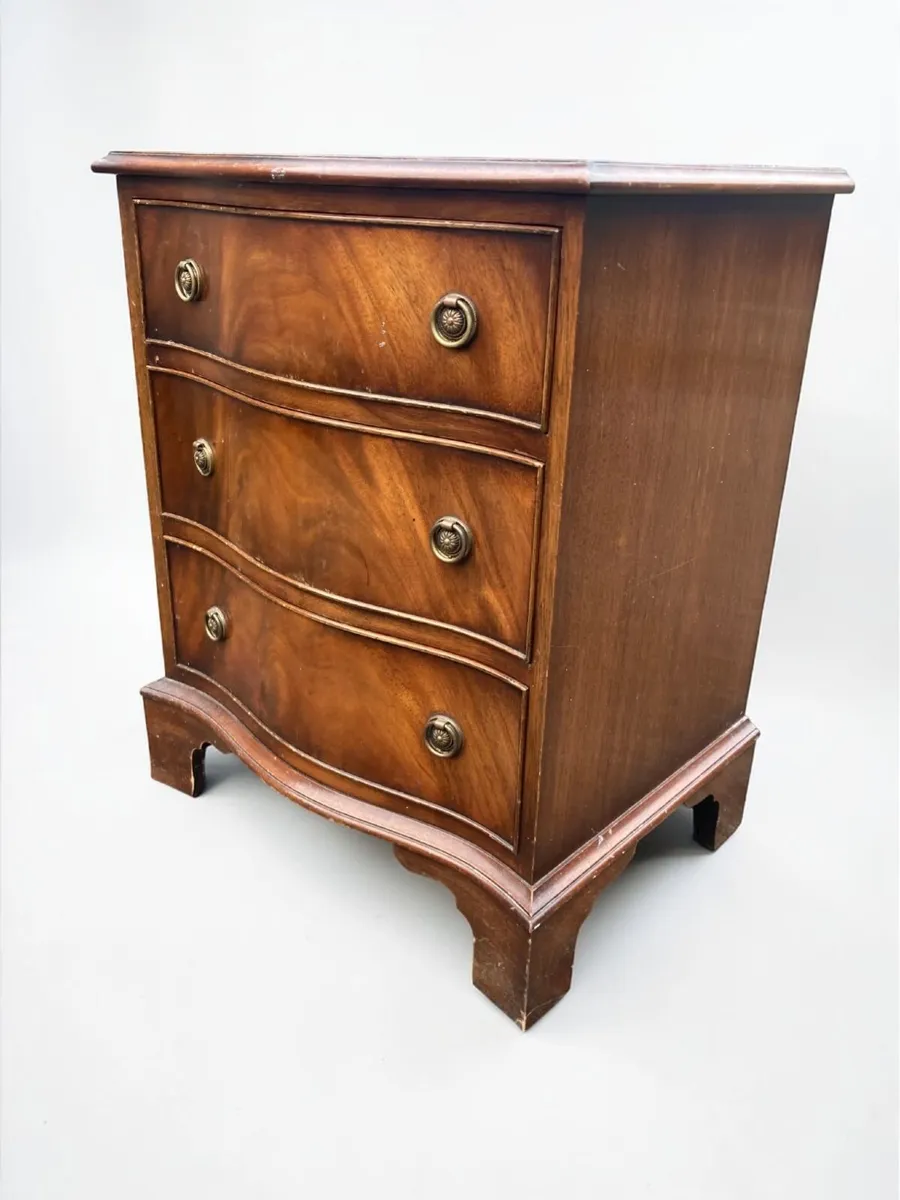 Vintage Chest - Miniature - Serpentine Front - Image 1