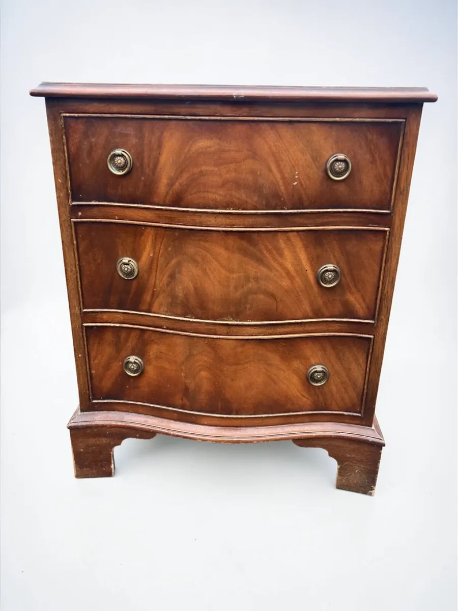 Vintage Chest - Miniature - Serpentine Front - Image 2