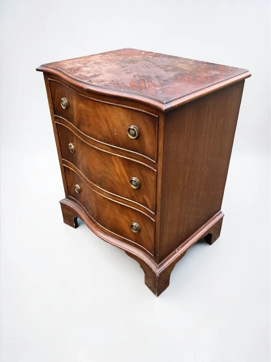 Vintage Chest - Miniature - Serpentine Front - Image 3